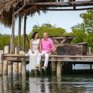 Meet your Posher, Nunez